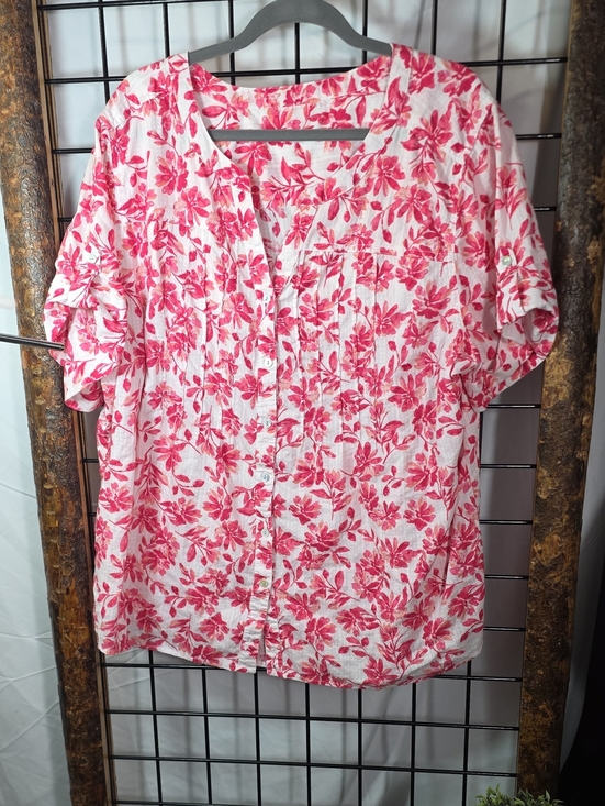 Tops - Relaxed Pink Floral Button-Front Women's Shirt
